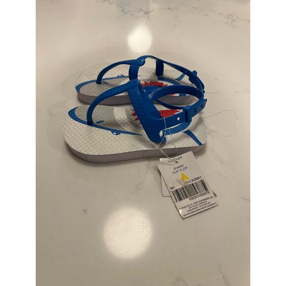 NWT Tropic Sun Toddler Shark Flip Flops 7/8 - Picture 4 of 8